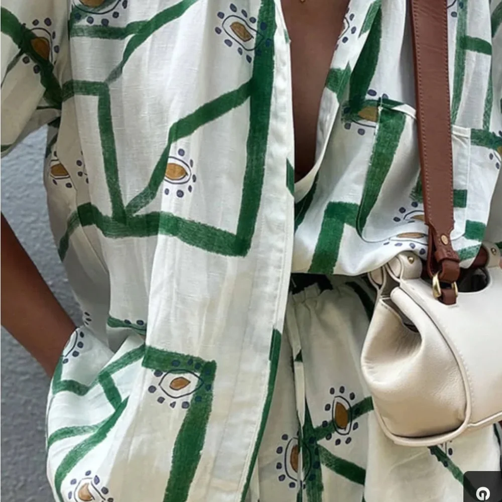 Commense Print Drawstring Shorts Set - Picture 2 of 8